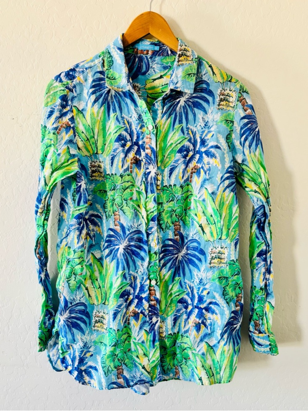 J. McLaughlin Tropical Print Linen Button Front Shirt Size M Blue Green Palm